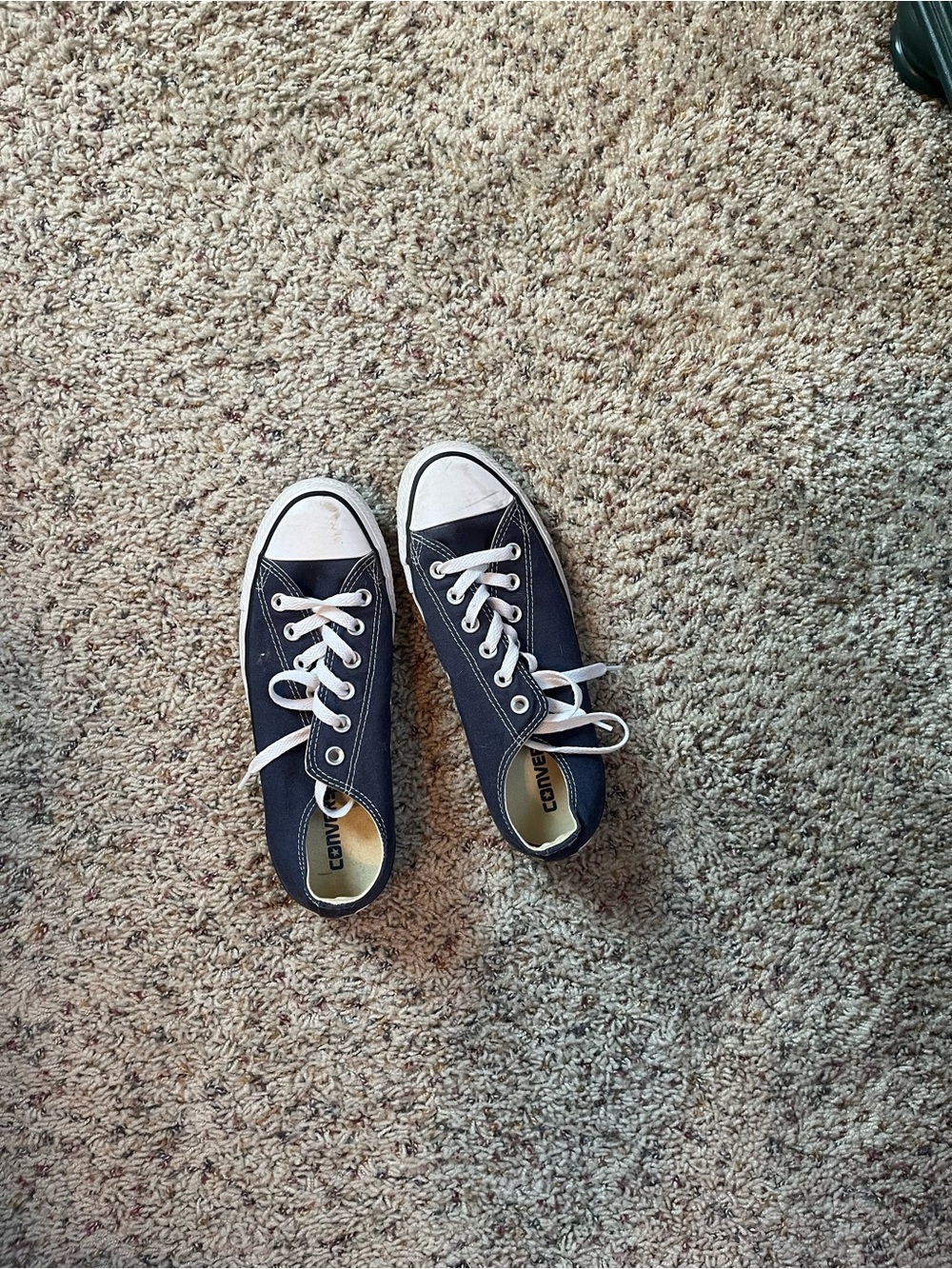 Converse Chuck Taylor - Navy women’s size 8